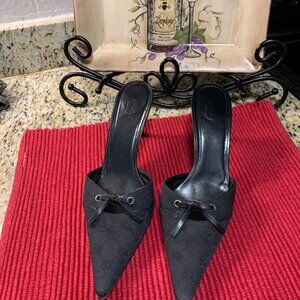 Gucci Black Canvas Pointed Toe Mules. Size (11B)  Shoes Run Small (fit size 10)